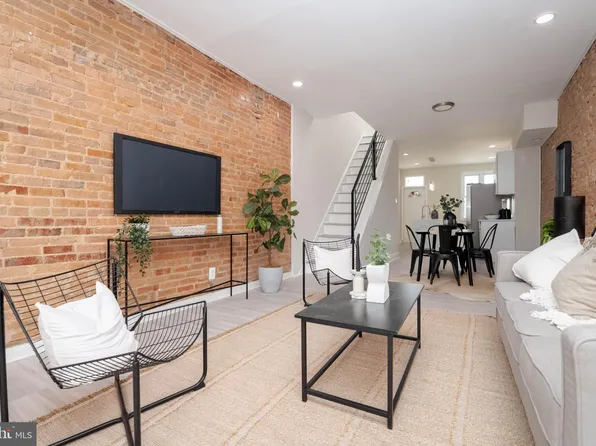 2222 E Oliver St, Baltimore, MD 21213