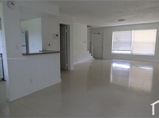 2021 NW 59th Ter, Lauderhill, FL 33313