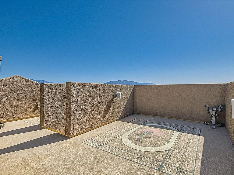 Rooftop deck