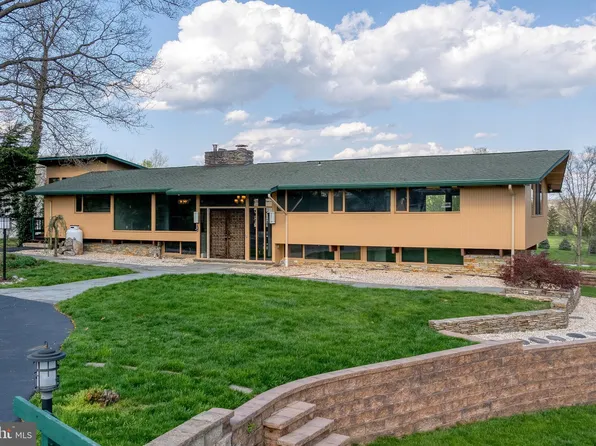 6 Heidelberg Ct, Bernville, PA 19506