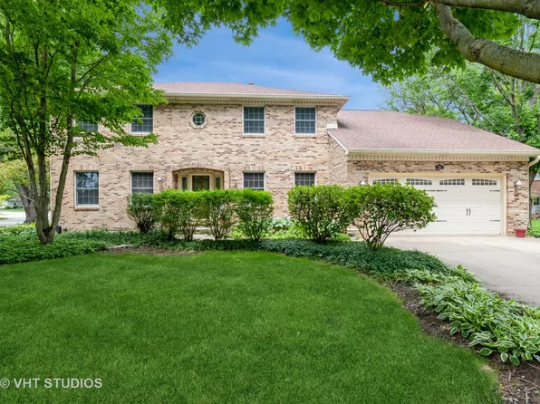 26 Winthrop New Rd, Sugar Grove, IL 60554