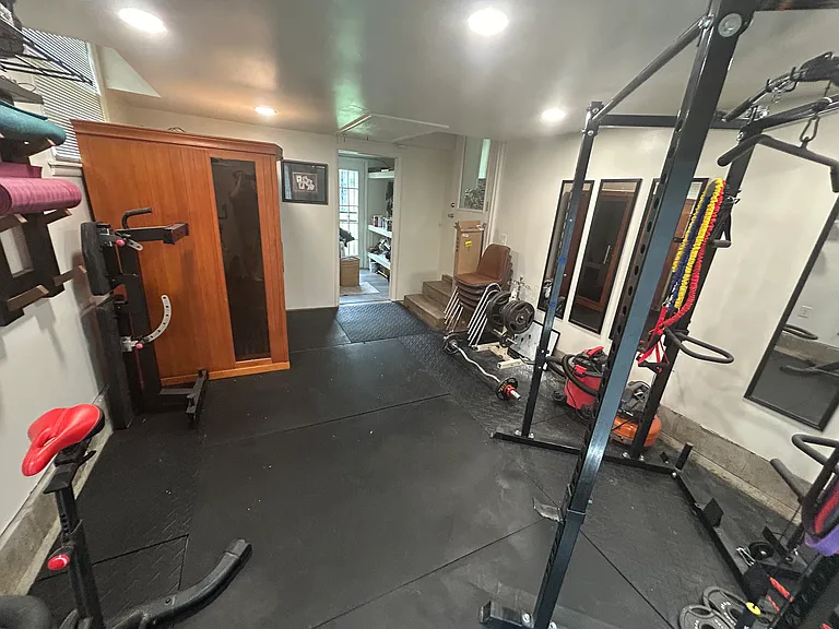 3188 Robwood Dr — Photo 14