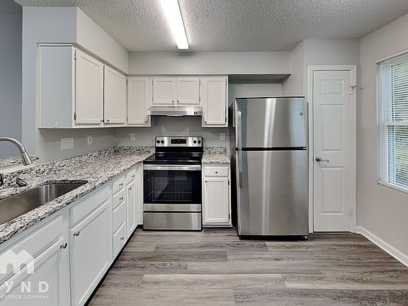 4th image of 3013 Swanquarter Dr
