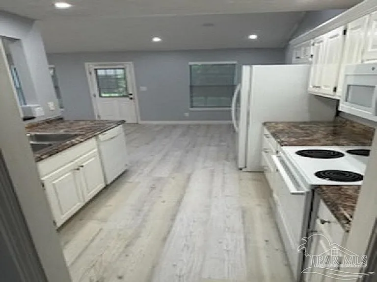 3469 Willow Ln — Photo 39