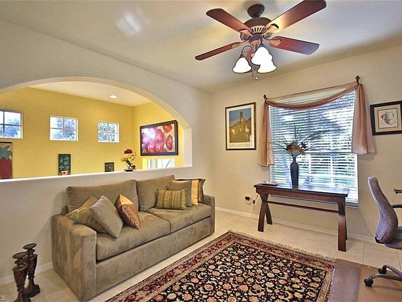4th image of 15100 Royal Windsor Ln APT 1904