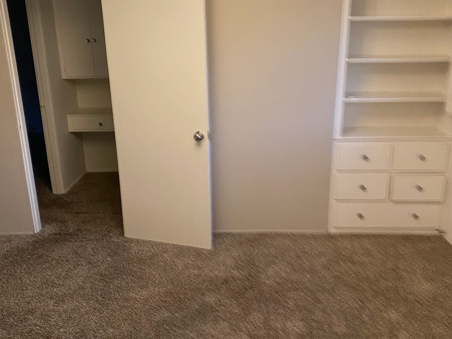 1 bed, 760 sqft, $2,295 — Photo 4