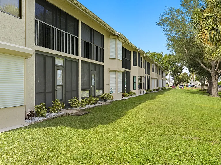 12250 Kelly Greens Blvd #57 — Photo 28