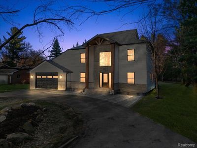 952 W Predmore Rd, Oakland, MI, 48363