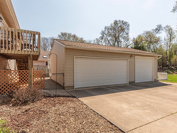 5th image of 2693 Southlawn St