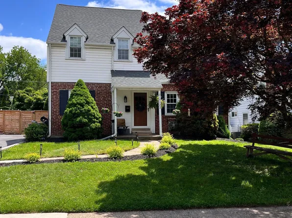 5122 Bond Ave, Drexel Hill, PA 19026