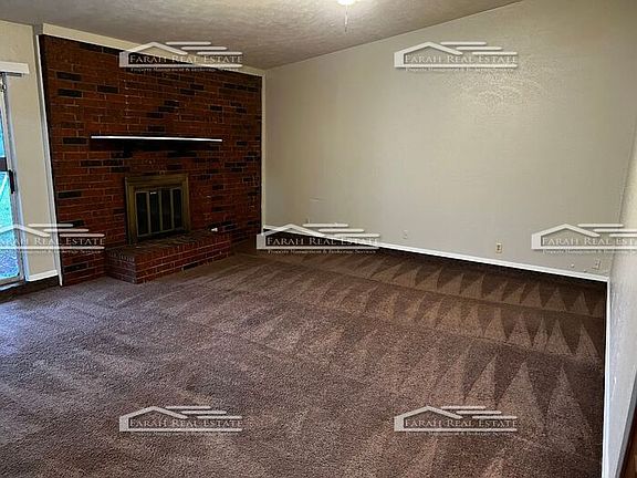 3rd image of 2301 Jo Lyn Ln