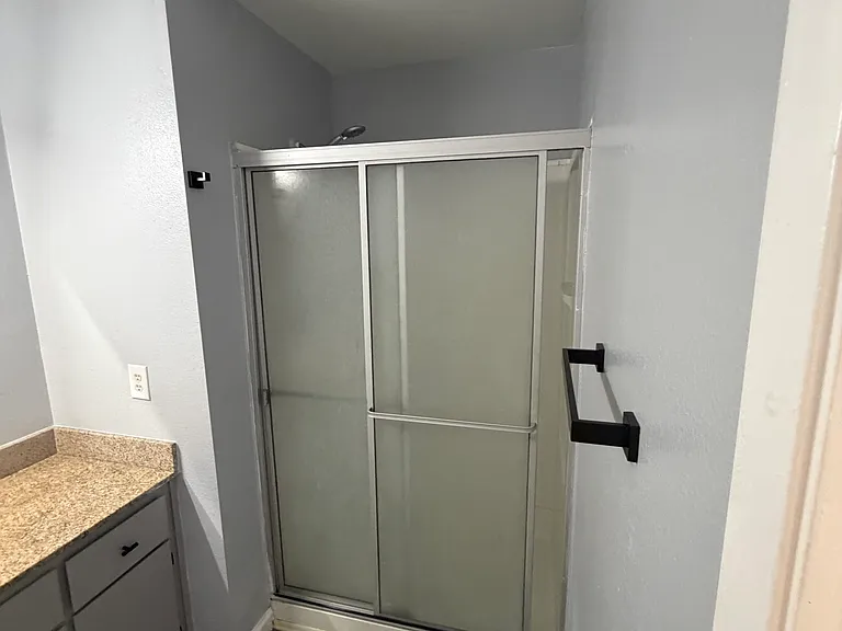 2400 Eilers Ln #1401 — Photo 11