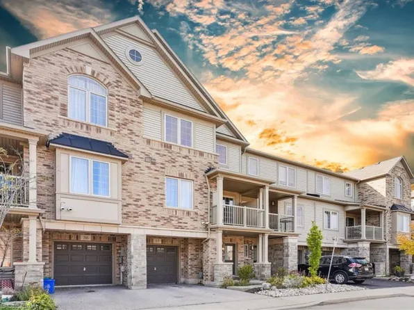 541 Winston Rd #37, Grimsby, ON L3M 0C5