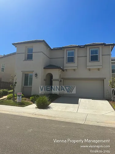 1347 Larkspur Dr Photo 1