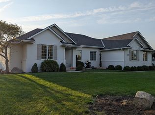 7737 N 207th Cir, Elkhorn, NE 68022