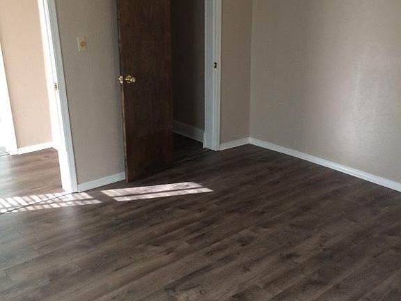 3rd image of 316 S Santa Fe Ave