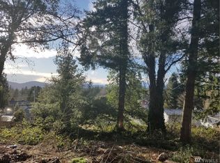 3913 Harbel Dr, Bremerton, WA 98310