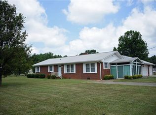 449 E Dameron Ave, Liberty, NC 27298