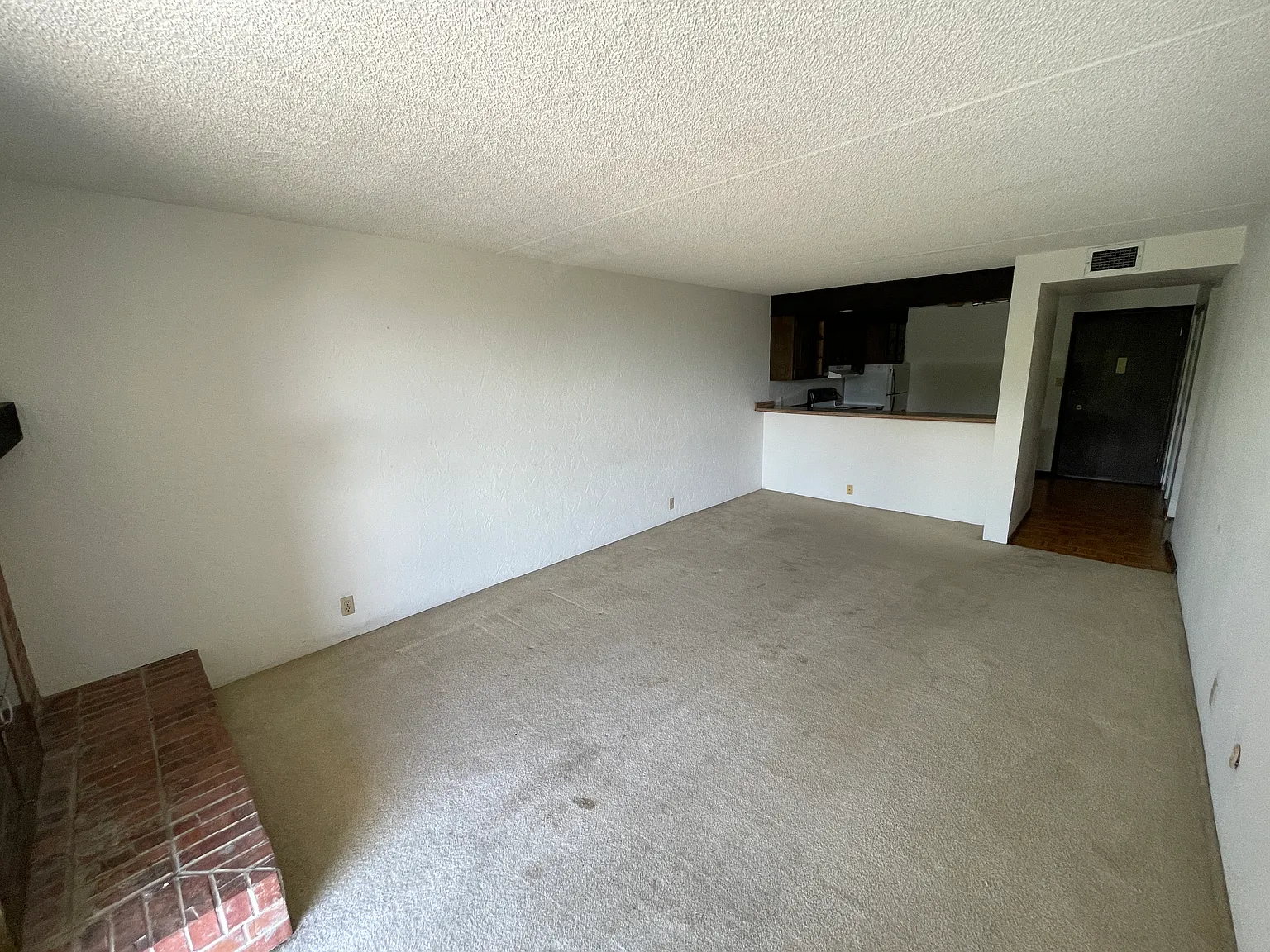 1 bed, 708 sqft, $1,500 — Photo 4