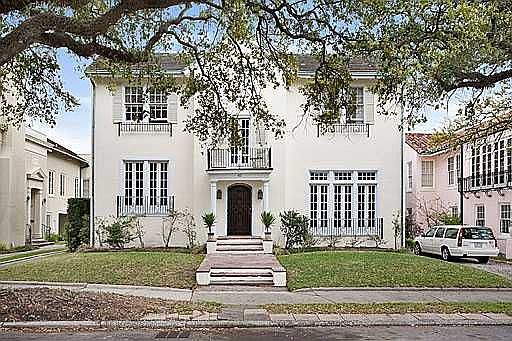 2nd image of 43 Versailles Blvd
