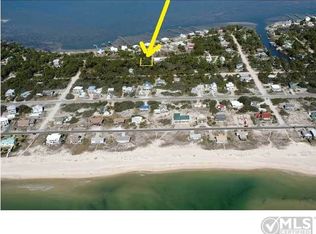 856 W Bayshore Dr, Eastpoint, FL 32328