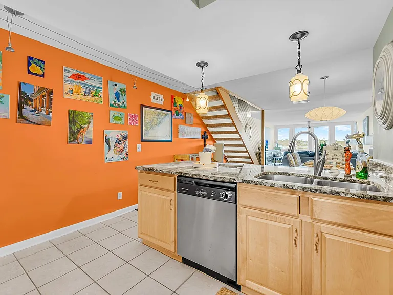 69 W Mariners Cay Dr — Photo 6