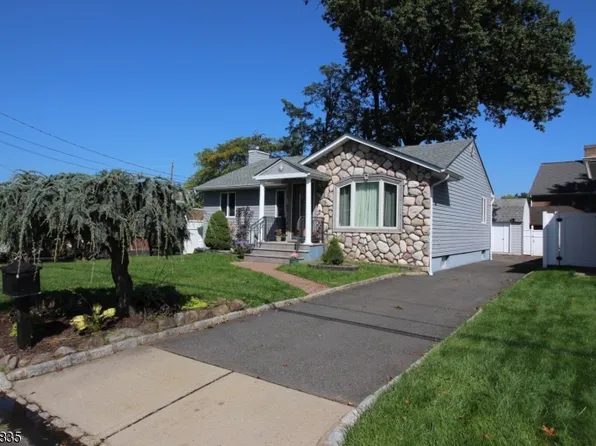 15 New York Ave, Clark Twp., NJ 07066