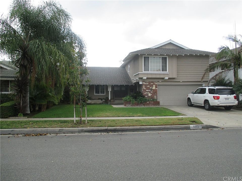 1st image of 1502 W River Ln