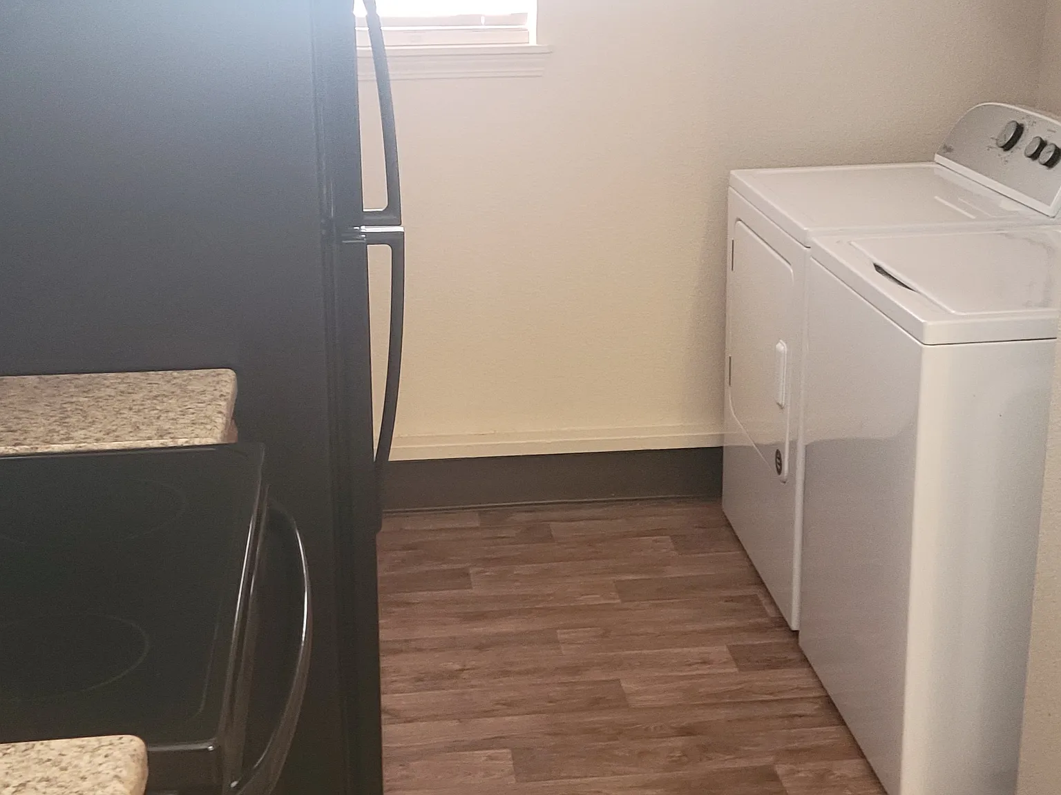 3 bed, $1,475 — Photo 4