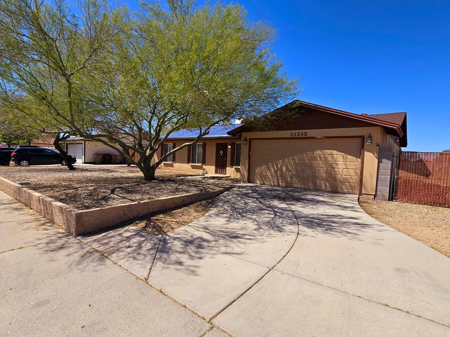 4 bed, 1636 sqft, $2,200 — Photo 1
