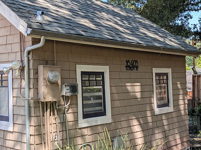 16403 Kennedy Rd — Photo 28