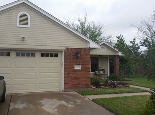 1159 Carey Dr, Angleton, TX 77515