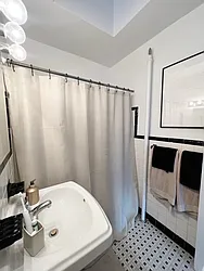 Rented by K & O Realty Associates Inc.