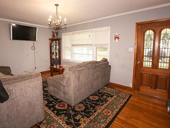 4th image of 1710 Pinecrest Dr