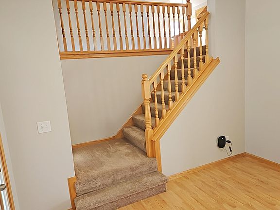4th image of 15362 Wintergreen St NW
