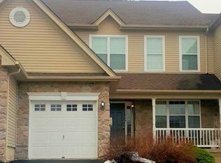 1724 Big Ridge Dr, East Stroudsburg, PA 18302