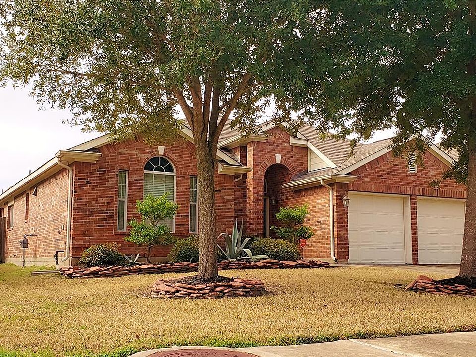 1st image of 4931 Royal Arbor Ln