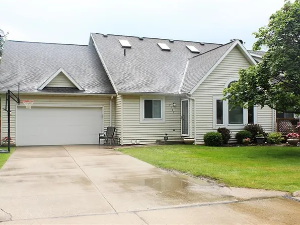 7129 N Nightingale Pl Unit 8, Concord Township, OH 44077