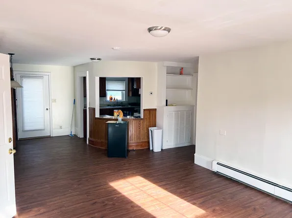 56 Whitefield Road, Pittston, ME 04345