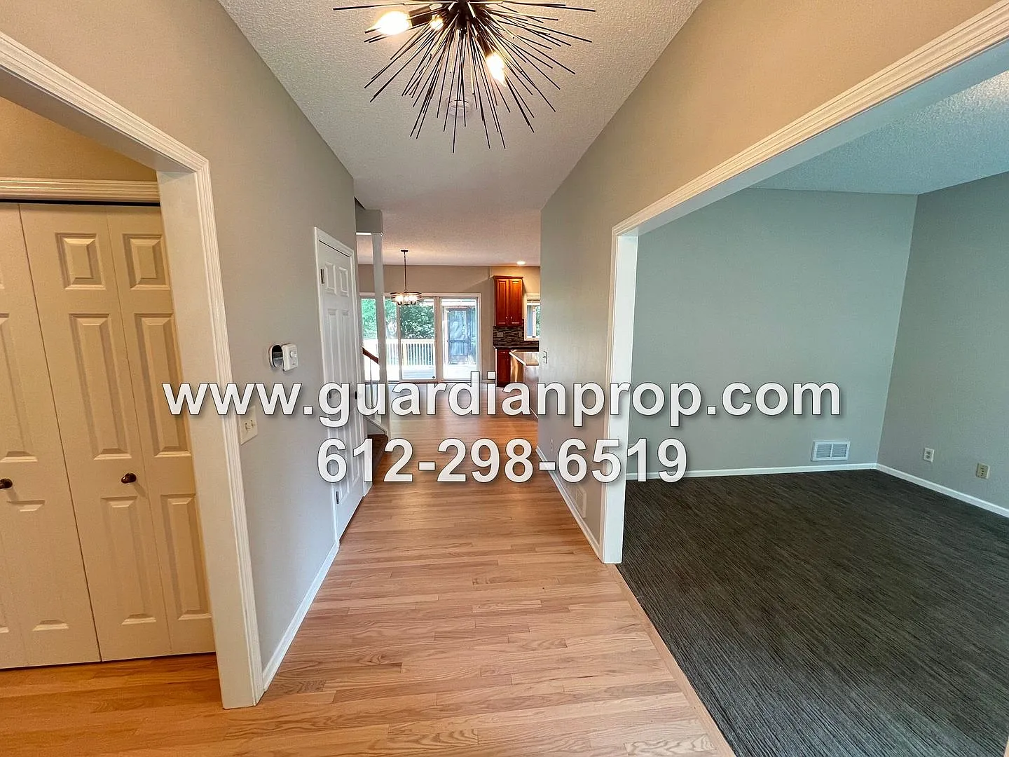Executive Home in Cottage Grove Available Now, Large Open Floor Plan, Office, Family Room, Yard w... — Photo 3