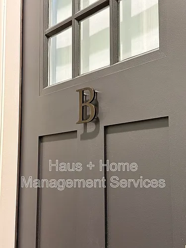 906 Penn Ave Photo 1