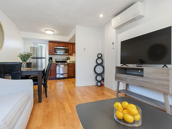 4th image of 9 5th St #9C