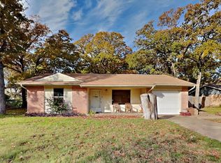 711 Paula St, Kennedale, TX 76060