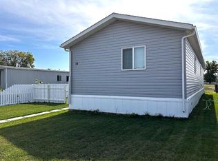 19 N Eastbrook Dr E, Brooks, AB T1R 0H9