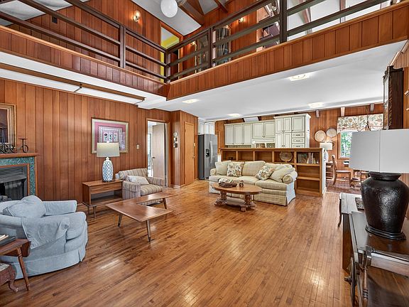 5th image of 1301 Swann Dr