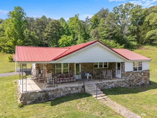 637 Miller Rd, Pikeville, TN 37367