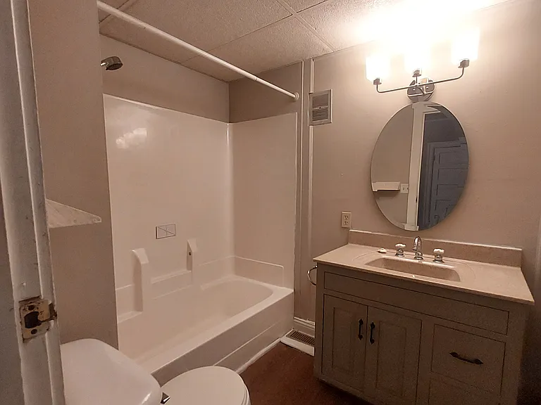 79 N 10th St #A — Photo 3