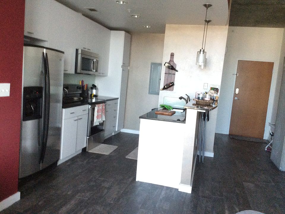2nd image of 5925 Almeda Rd Unit 11015