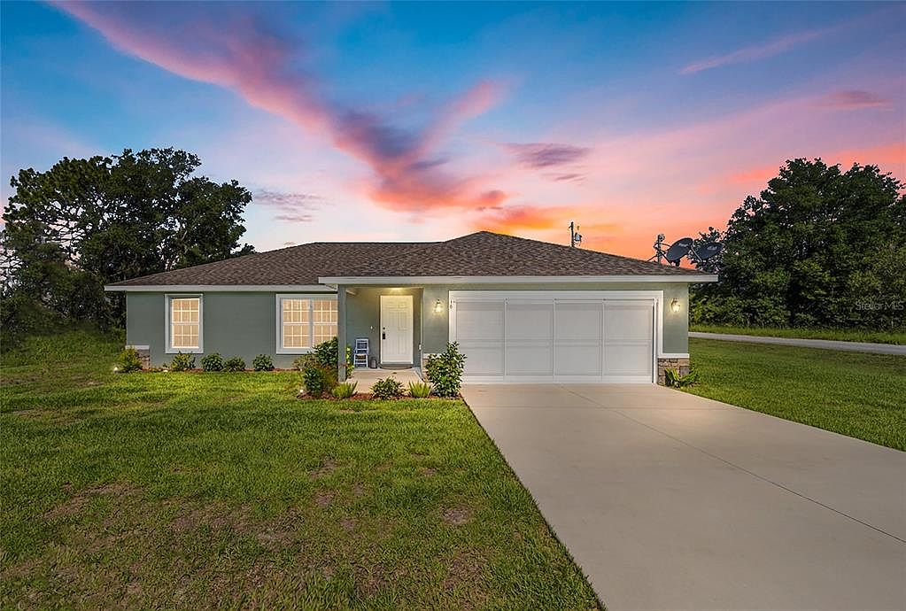 16 Malauka Loop Pl, Ocklawaha, FL 32179 | Zillow