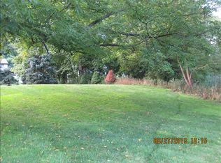 72 Kensington Dr, Hopewell Junction, NY 12533